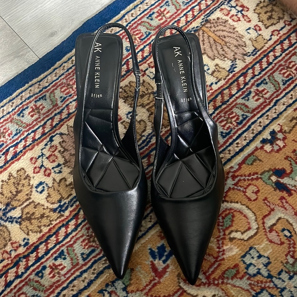 Anne Klein Heels Black